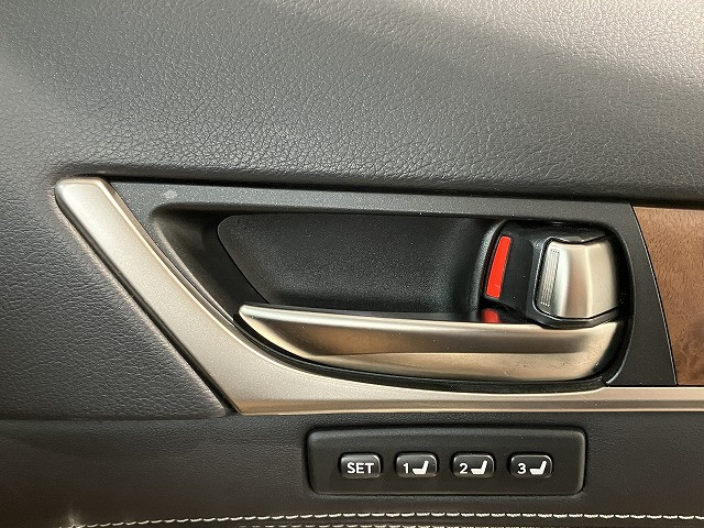 レクサス GS 300h バージョンLの中古車