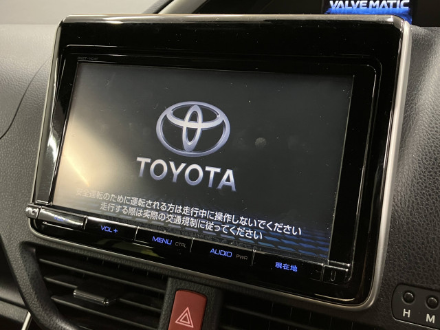 人気のナビを装備しております。ナビの使いやすさはもちろん、オーディオ機能も充実！キャンプや旅行はもちろん、通勤や買い物など普段のドライブも楽しくなるはず♪