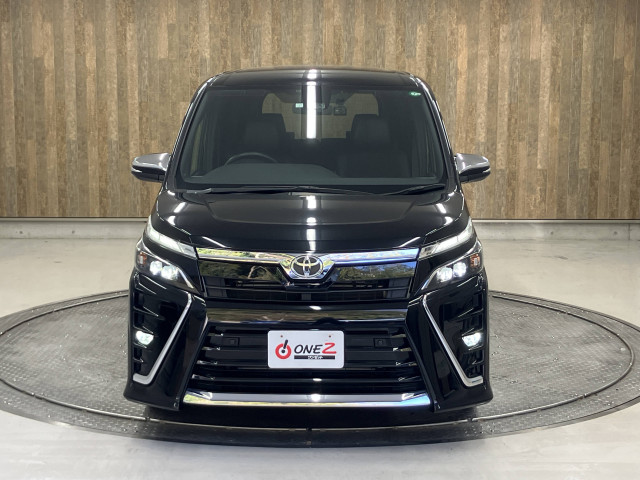 ご納車前には自社認証工場にてしっかり法定点検を行います！エンジンオイル・オイルエレメント・ワイパーゴム等の標準交換部品以外にも点検後交換が必要な消耗部品等も交換・整備致します