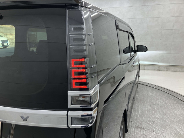 トヨタ ヴォクシー 2.0 ZS 煌Ⅲの中古車