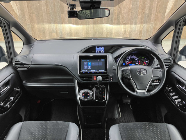 トヨタ ヴォクシー 2.0 ZS 煌Ⅲの中古車