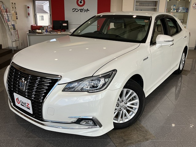 トヨタ クラウンロイヤルハイブリッド ハイブリッド 2.5 ロイヤルサルーンの中古車