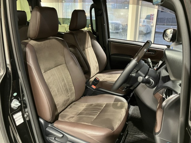 トヨタ エスクァイア 2.0 Gi プレミアムパッケージの中古車