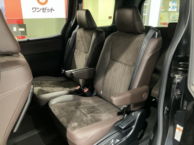 トヨタ エスクァイア 2.0 Gi プレミアムパッケージの中古車