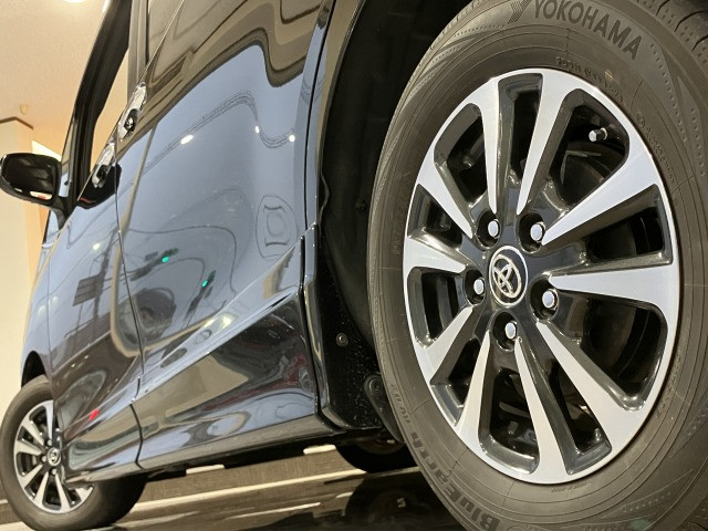 トヨタ エスクァイア 2.0 Gi プレミアムパッケージの中古車
