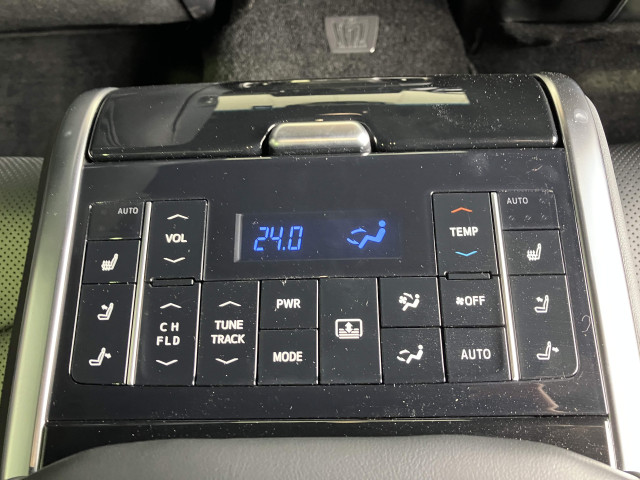 トヨタ クラウン ハイブリッド 2.5 G エグゼクティブ Four 4WDの中古車