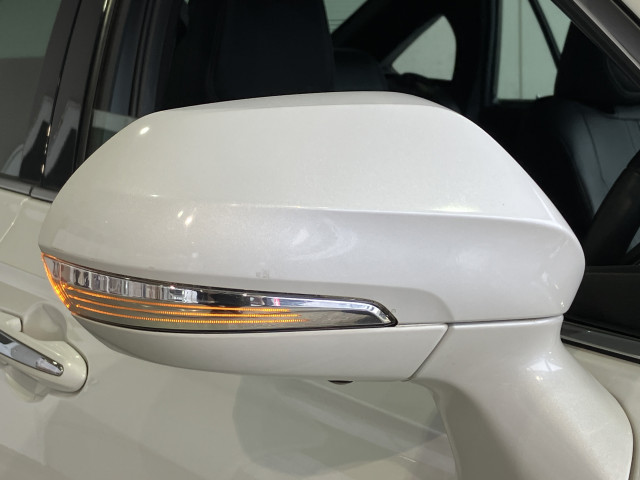 トヨタ クラウン ハイブリッド 2.5 G エグゼクティブ Four 4WDの中古車