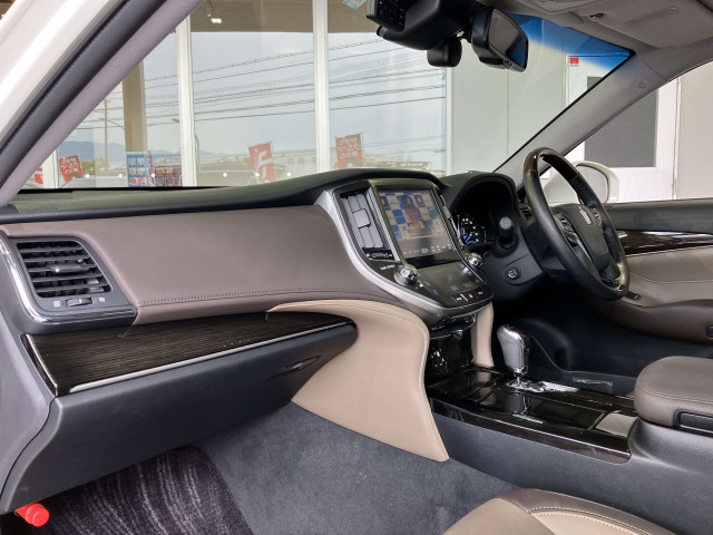 トヨタ クラウンマジェスタ 3.5 Fバージョン Jフロンティアの中古車
