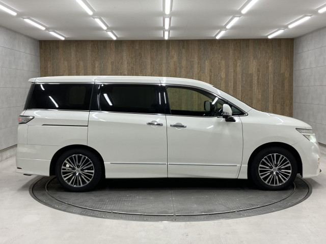 日産 エルグランド 2.5 250ハイウェイスターSの中古車