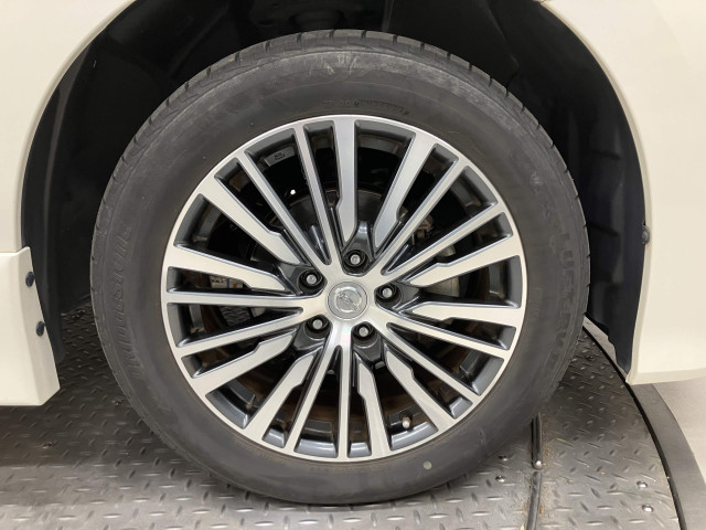日産 エルグランド 2.5 250ハイウェイスターSの中古車