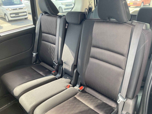 日産 セレナ 2.0 ハイウェイスターの中古車