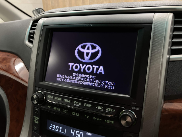 人気のナビを装備しております。ナビの使いやすさはもちろん、オーディオ機能も充実！キャンプや旅行はもちろん、通勤や買い物など普段のドライブも楽しくなるはず♪