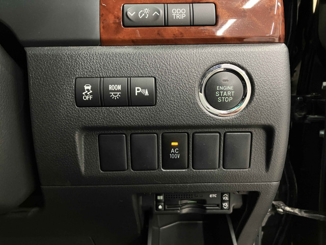 トヨタ ヴェルファイア 2.4 Z プラチナセレクションⅡの中古車