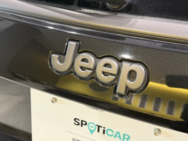 ジープ コンパス Sモデル 4WDの中古車