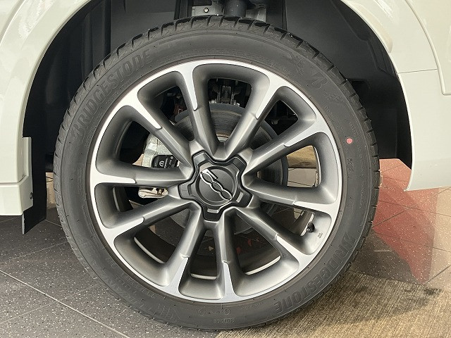 フィアット 500X スポーツの中古車