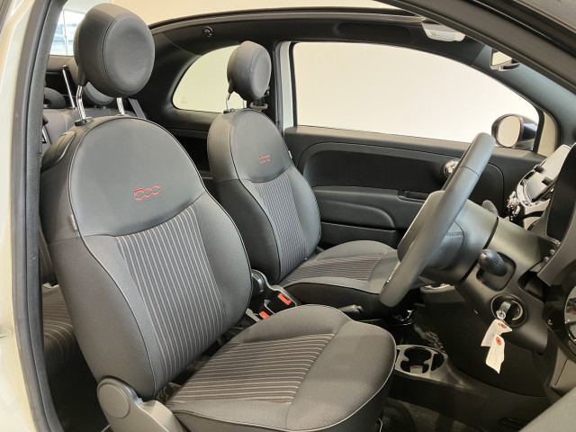 フィアット 500C 120th タキシードの中古車