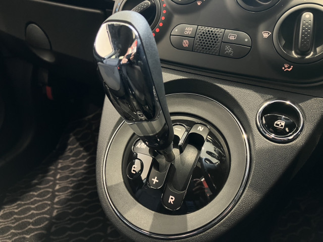 フィアット 500C 120th タキシードの中古車