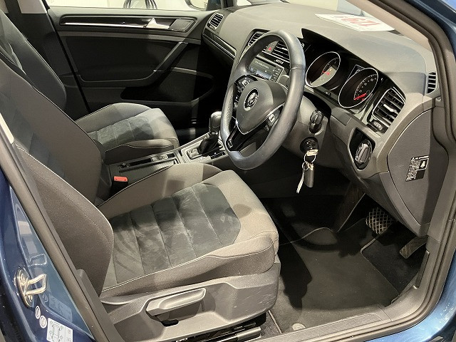 フォルクスワーゲン ゴルフ TSI ハイラインの中古車