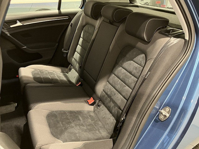 フォルクスワーゲン ゴルフ TSI ハイラインの中古車