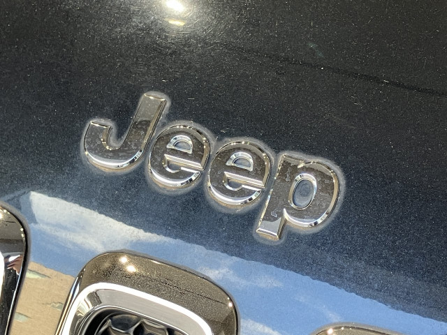 ジープ チェロキー リミテッド 4WDの中古車