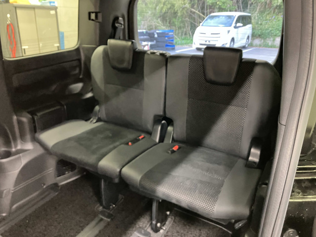 トヨタ ヴォクシー 2.0 ZS 煌Ⅲの中古車