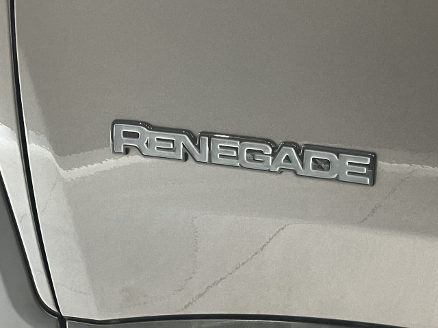 ジープ レネゲード ナイトイーグルの中古車