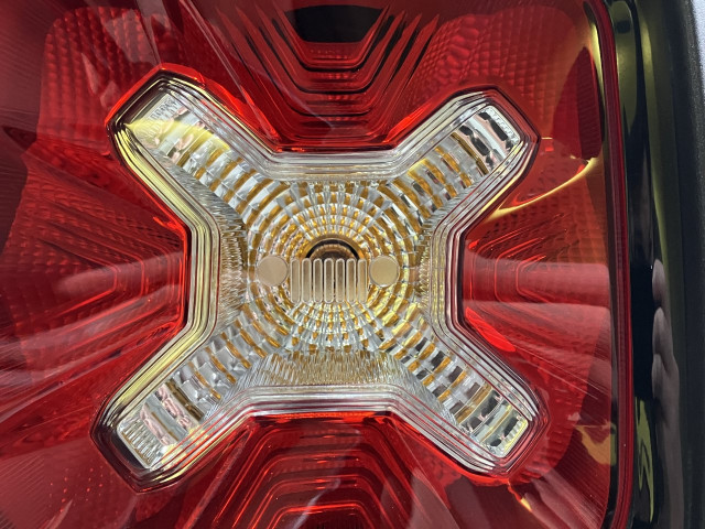 ジープ レネゲード ナイトイーグルの中古車