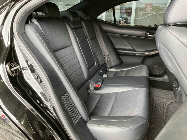 レクサス IS 300h Fスポーツの中古車