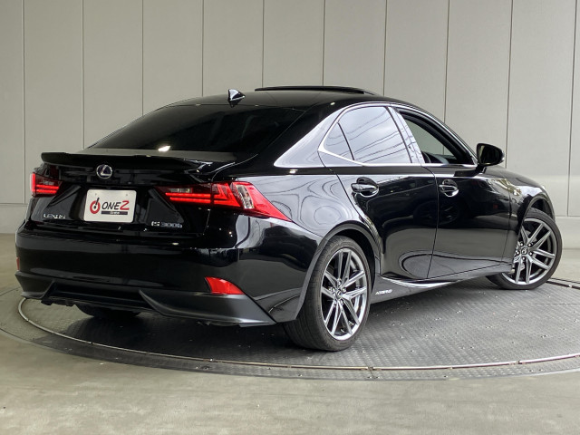 レクサス IS 300h Fスポーツの中古車