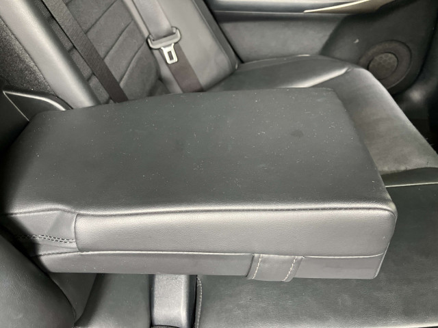 レクサス IS 300h Fスポーツの中古車