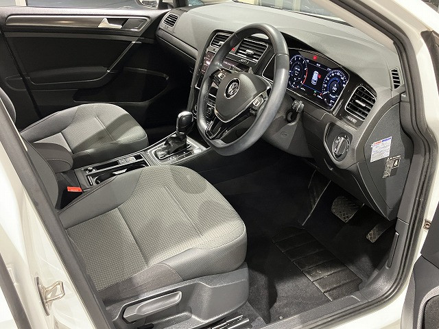 フォルクスワーゲン ゴルフ TSI コンフォートライン テック エディションの中古車