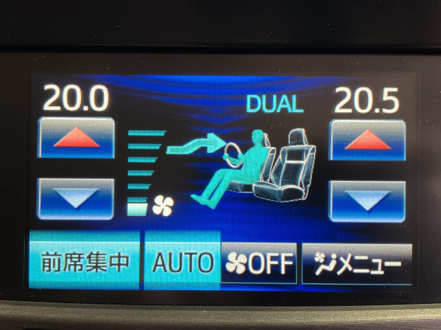 トヨタ クラウンロイヤルハイブリッド ハイブリッド 2.5 ロイヤルサルーンGの中古車