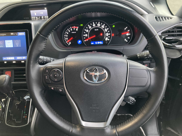 トヨタ ヴォクシー 2.0 ZS 煌Ⅲの中古車