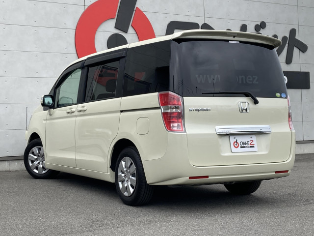 ホンダ ステップワゴン 2.0 G スマートスタイル エディションの中古車