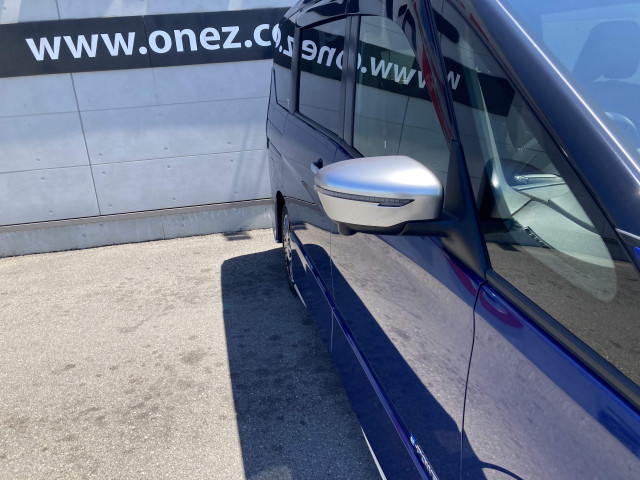 日産 セレナ 1.2 e-POWER AUTECH スポーツスペックの中古車
