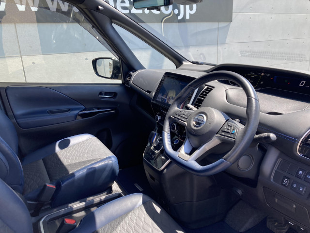 日産 セレナ 1.2 e-POWER AUTECH スポーツスペックの中古車