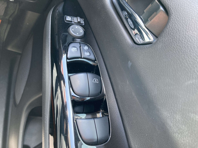 日産 セレナ 1.2 e-POWER AUTECH スポーツスペックの中古車
