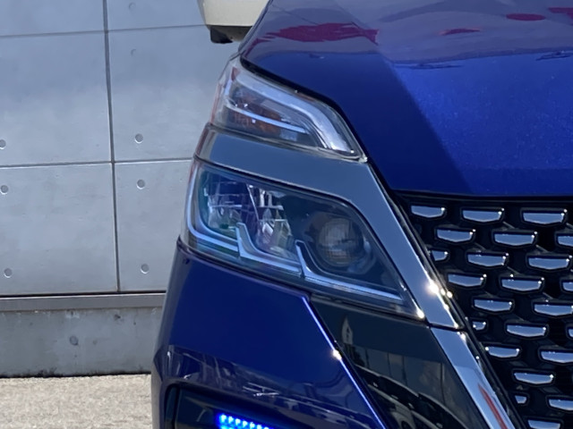日産 セレナ 1.2 e-POWER AUTECH スポーツスペックの中古車