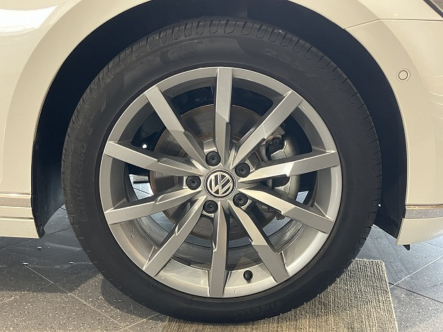 フォルクスワーゲン パサートヴァリアント TDI ハイライン ディーゼルターボの中古車