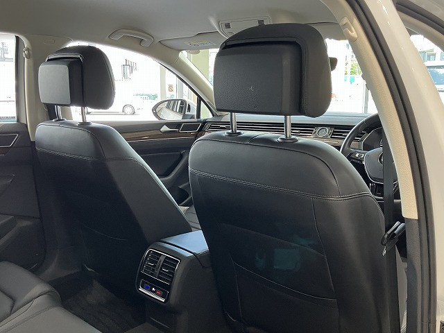 フォルクスワーゲン パサートヴァリアント TDI ハイライン ディーゼルターボの中古車