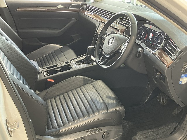 フォルクスワーゲン パサートヴァリアント TDI ハイライン ディーゼルターボの中古車