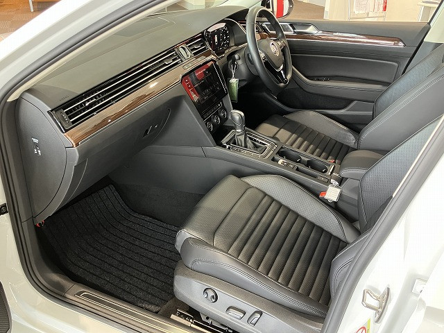 フォルクスワーゲン パサートヴァリアント TDI ハイライン ディーゼルターボの中古車