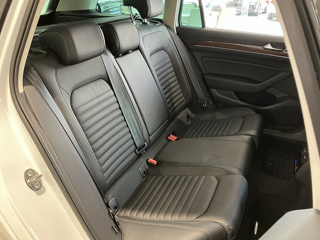 フォルクスワーゲン パサートヴァリアント TDI ハイライン ディーゼルターボの中古車