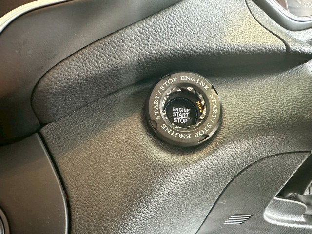 ジープ チェロキー トレイルホーク 4WDの中古車