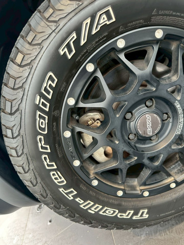 ジープ チェロキー トレイルホーク 4WDの中古車