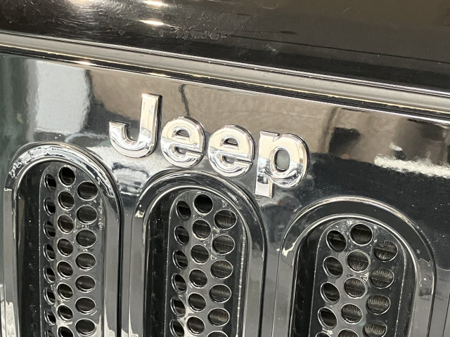 ジープ ラングラー アンリミテッド サハラ 4WDの中古車