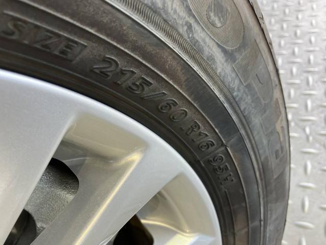 トヨタ クラウンロイヤルハイブリッド ハイブリッド 2.5 ロイヤルサルーンの中古車