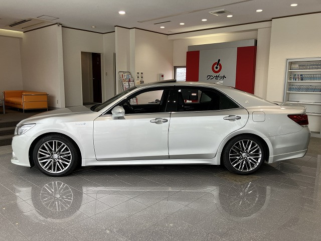 トヨタ クラウンアスリートハイブリッド ハイブリッド 2.5 Gの中古車