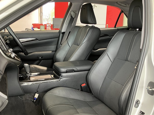 トヨタ クラウンアスリートハイブリッド ハイブリッド 2.5 Gの中古車