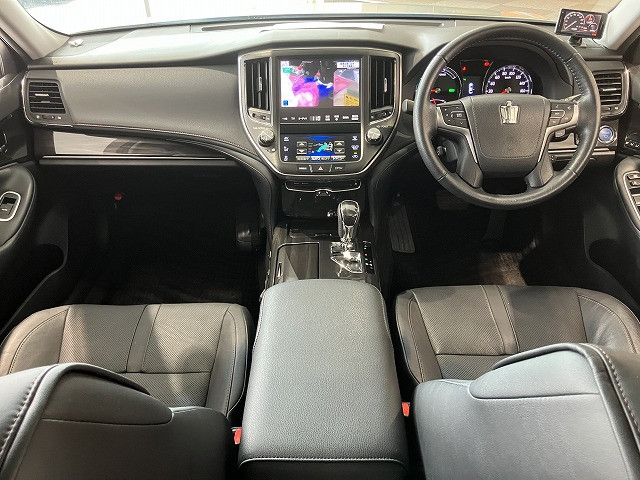 トヨタ クラウンアスリートハイブリッド ハイブリッド 2.5 Gの中古車